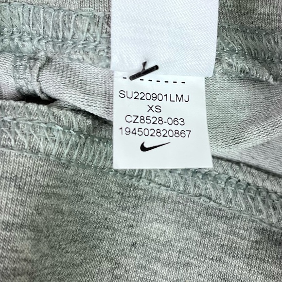 Nike Women's Tight Fit High Rise Full Length Leggings gray size:XS NWT - Picture 2 of 13